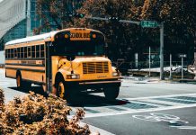 School-Bus-Rentals-4-Benefits-of-Hiring-Them-on-lifehack