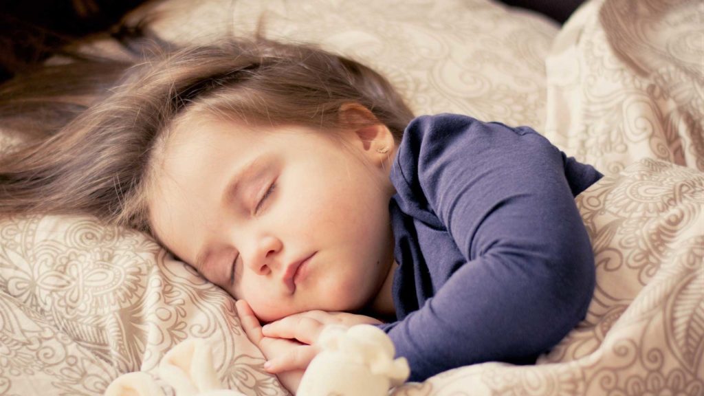 Best-Sleeping-Tips-for-Your-Kids-with-Ease-on-lifehack