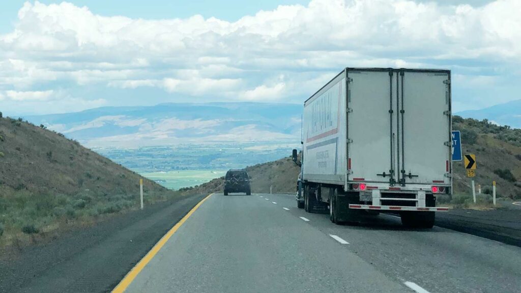 The-Road-To-Prosperity-Trucking-Permits-Pave-The-Way-on-lifehack